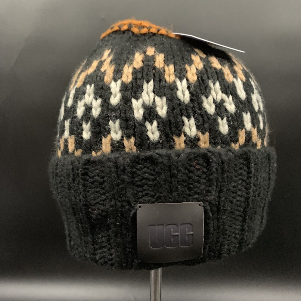 UGG BEANIE TASMAN JACQUARD KNIT HAT ONE SIZE BLACK MUTI LEATHER LOGO