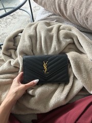 YSL Saint Laurent Black Leather Envelope Chain – Beautiful And Classy