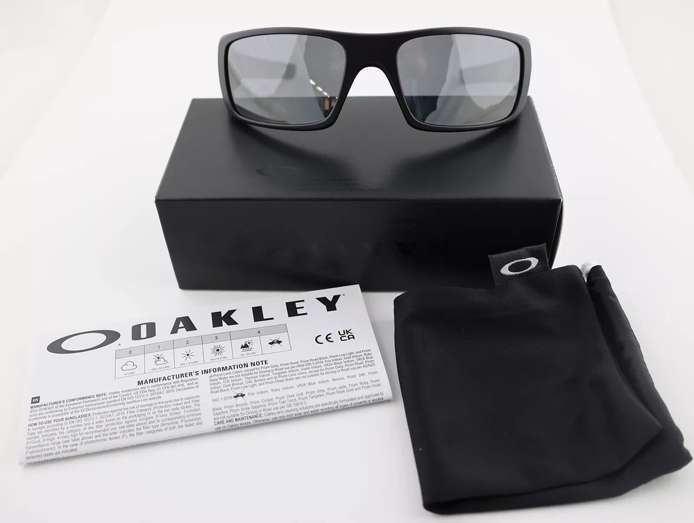 OAKLEY Crankshaft POLARIZED Sunglasses Black Iridium NEW OO9239-06