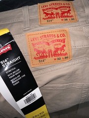 LEVI STRAUSS 514 STRAIGHT STRETCH Reg. Fit through thigh Sits below waist – NEW