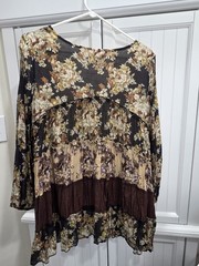 Paisley Vine Women’s M Brown Mocha Floral V-Neck Long Sleeve Ruffle Lined Tunic
