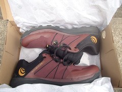 Excellent cond. EU 44.5 Topo Runventure 4 Garnet/Black Mens 10.5