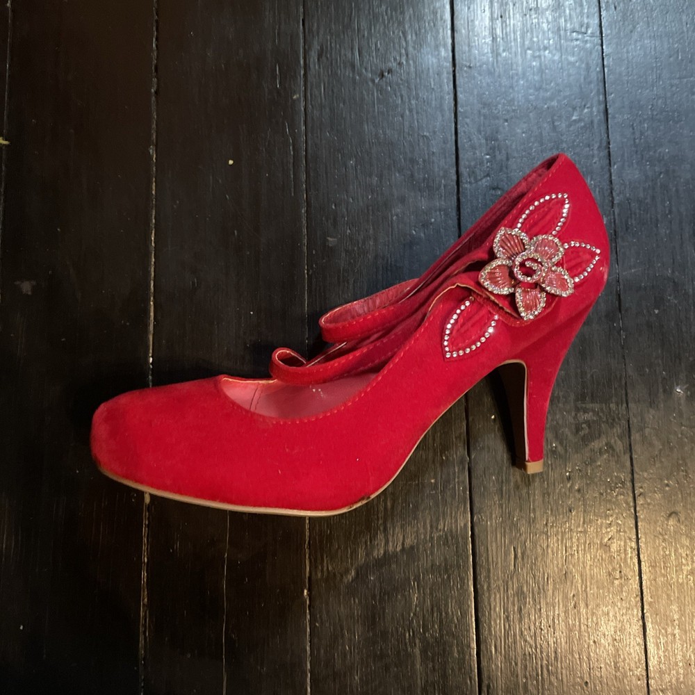 Women’s Red Velvet Heels, Size 10, Dream Pairs, With Rhinestone Flower Design