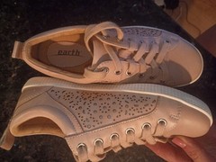 Earth Women’s Beige Leather Lace-Up Low Top Comfort Sneakers Round Toe US 5 M