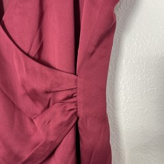 Ann Taylor Women’s Blouse Sleeveless Burgundy Silk Blend Plunge V-neck Size 10