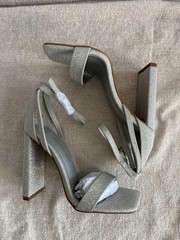 Dream Pairs Silver Glitter Strappy Block Heel Sandals Ankle Strap US 5