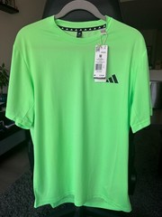 Men’s adidas Train Essentials Training Tee – lime burst / black