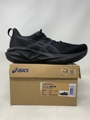 Men’s Asics Novablast 5, Black/Carrier Grey, 10.5 D Medium US