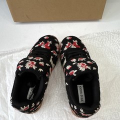 Steve Madden Men’s Low Top Lace-Up Floral Sneaker Black Red White Tan US 6