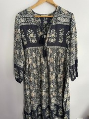 NWT Boho women’s dress, beautiful light colors, Size M