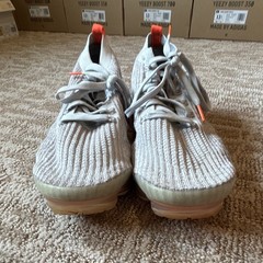 Nike Air VaporMax Men Gray/Orange/Black Speckled Lace Up Low Top Sneakers