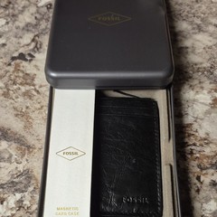 Fossil Men’s Black Wallet Logo Accent Solid Credit Card Case w/ Tin Gift Box