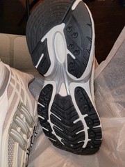 Adidas adistar XLG 2.0 Size 8.5 MENS Alumina/Wonder Beige/Off White Damged Box