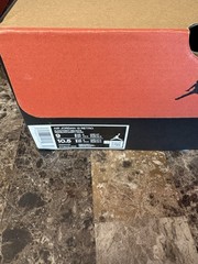 Air Jordan 12 Retro Playoffs 2022 Size 9