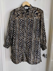 Elizabeth by Liz Claiborne Black Beige Snake Print Silk Woven Blouse 1