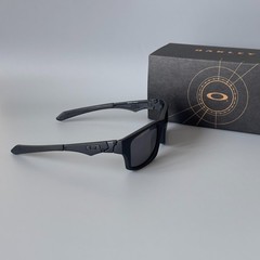 Oakley Jupiter Squared Polarized Sunglasses OO9135 Matte Black/Black Iridium