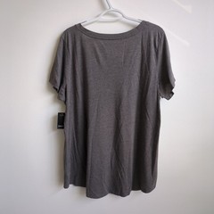 Torrid New Women’s Butterfly V-Neck Gray Graphic Knit Tee Shirt 2 2X Classic Fit