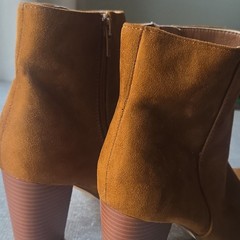 Dream Pairs Brown Faux Suede Ankle Bootie Solid Zip Zipper Accent Women’s US 8