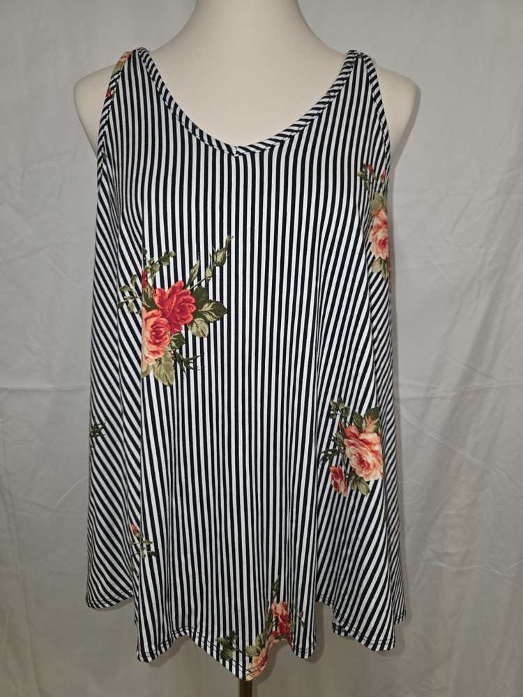 First Love Womens XXL Sleeveless Tank Top Black And White Stripe And Floral