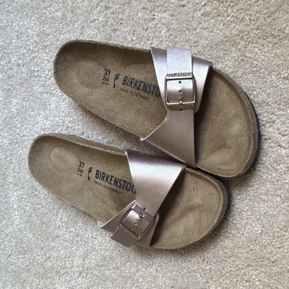 Birkenstock Rose Gold Slide Sandals Women’s US 6 EU 37 Narrow Buckle Strap