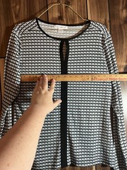 Liz Claiborne Size Medium Long Sleeve Blouse