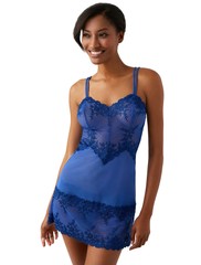 Wacoal 814191 Embrace Lace� Chemise