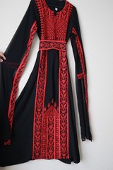 Traditional Palestinian / Jordanian Embroidered Thobe Kaftan Dress Black – SARAH
