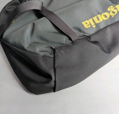 Patagonia Atom Sling Bag 8L Gray/Textile Green (Damaged)