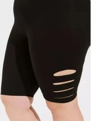 Torrid sz 4 EUC Signature Waist Side Destruction Bike Short