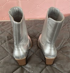 FOREVER 21 Women’s Silver Ankle Bootie US 6 Pointed Toe Block Heel Logo