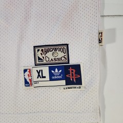Retro Houston Rockets Hakeem Olajuwon 34 White Basketball Jersey Size XL