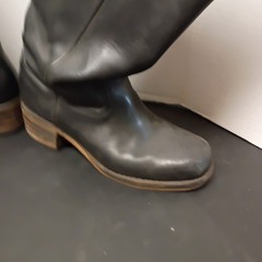 Frye Black Leather Tall Boots Size 10 M With 1.5″ Heels And Pull Straps Inside