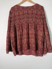 Maxi Studio Women’s Pleated Printed Crepe Top Red Flare Sleeves Size M Boho