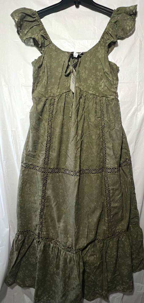 AND NOW THIS Petite PM Green Floral Smocked Square Neck Sleeveless Midi Dress