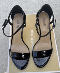 Michael Kors Simone Mid Sandal Size 9 Special Occasion Black Pump Heels