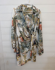 Luxxel Floral Wrap Dress V-Neck Long Sleeve Tie Waist Short Multicolor Size L