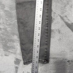 Maurices Jeans Womens M-L Gray Low Rise Skinny Jegging Stretch Denim Casual