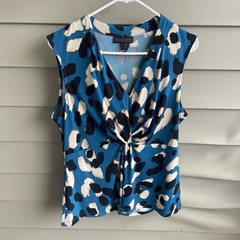 Donna Karan Sleeveless Stretch Black Blue Animal Print Blouse Size Large Career