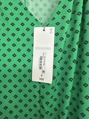 Medium Liz Claiborne Kelly Green shirt women’s