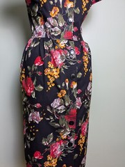 Vintage 80s Does 50s Rose Print Cotton Wiggle Dress Hepburn Button Down Back