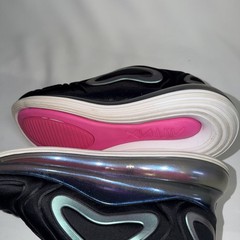 Nike Air Max 720 SE Black Laser Fuchsia- Size 10 Women’s Preloved.