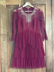 Three Floor Sz 6 Burgundy Lace & Tiered Tulle Long Sleeve Dress Evening Wear
