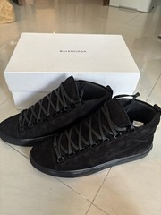 Size US 10 EU 43- Balenciaga Arena High Sneakers in Black Suede NIB