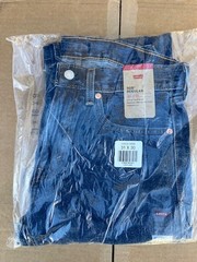 Levi Men’s 505 31W X 30L Regular Fit Jeans, Dark Stonewash, NEW SEALED !