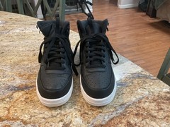 Nike Hightop Black Tennis Shoe, Size 8 1/2 Mens, Pre-Owned Excellent Condition