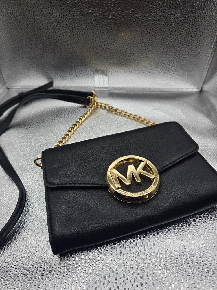 Michael Kors Fulton Leather Crossbody Wallet Bag – Black & Gold