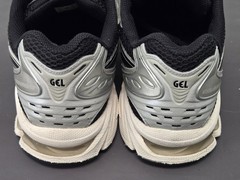 Asics Gel Kayano 14 Black Silver Gray 1201A019 Size 9 Mens Athletic Shoes