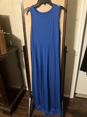 Blue solid sleeveless maxi dress round neck long women’s size S regular