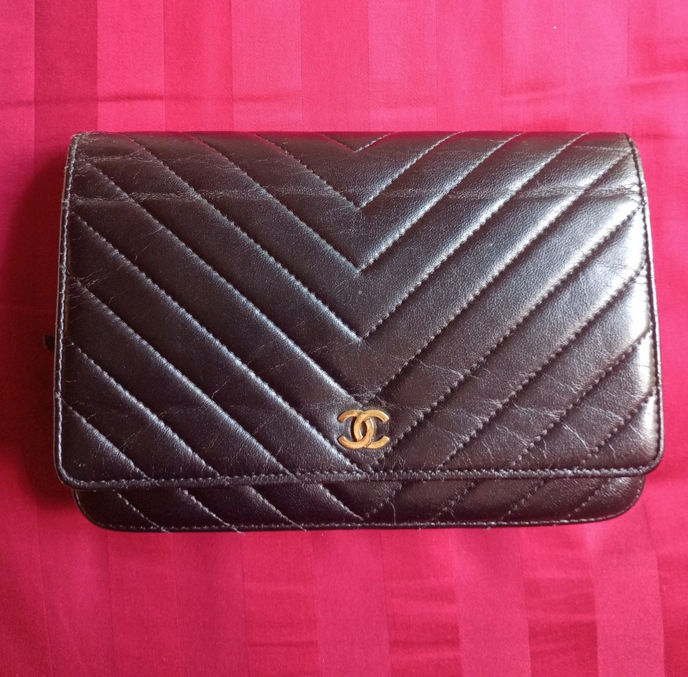 CHANEL Classic Single Flap Magnetic Closure Shoulder Bag Black Leather