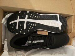 New In Box ASICS Patriot 12 Men’s Running Shoes Size 12M Black
